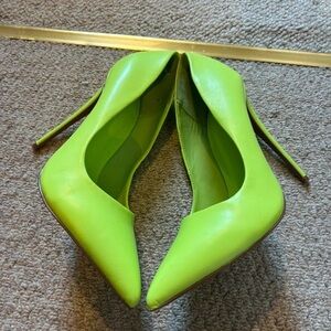 Vibrant Lime Women's Pointed Toe Heels